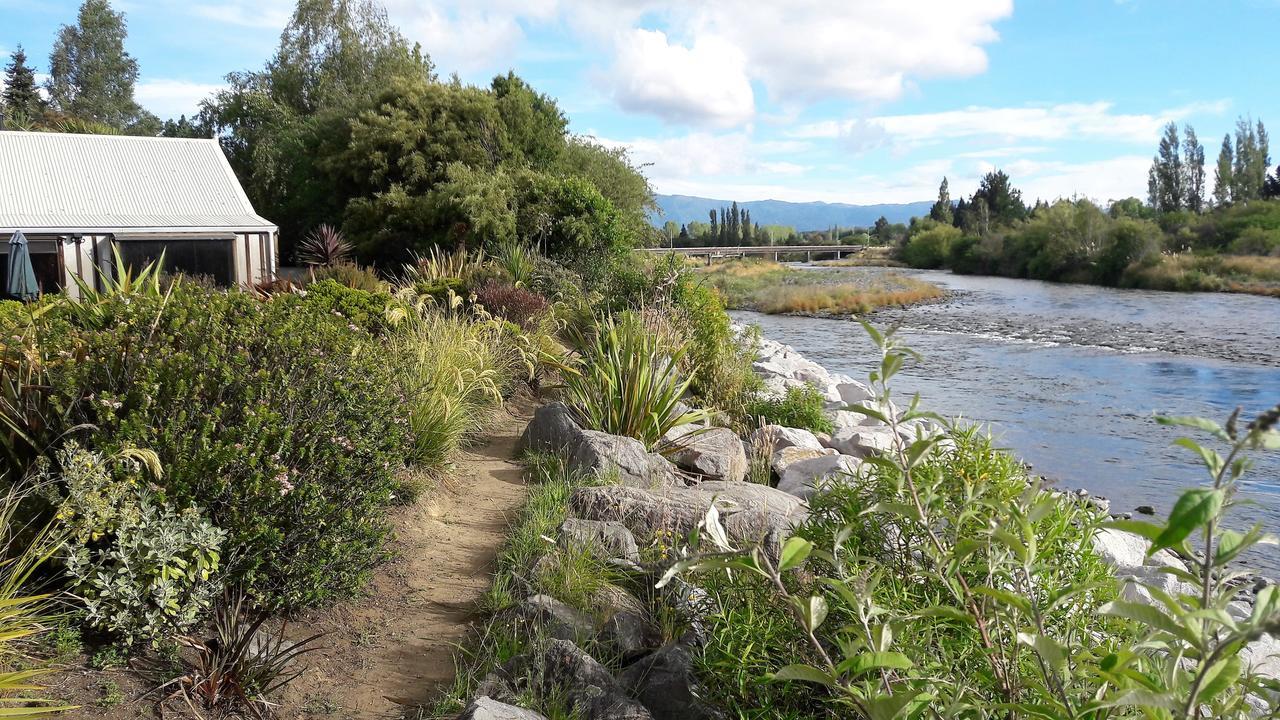 Absolute Riverside Turangi Esterno foto
